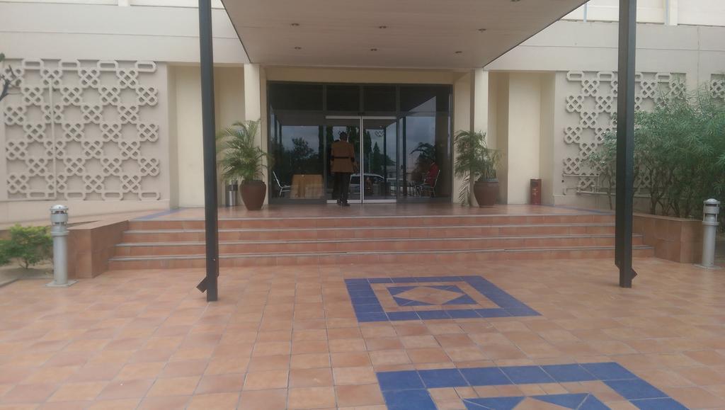 Blue Pearl Hotel & Apartments Dar es Salaam Exterior foto