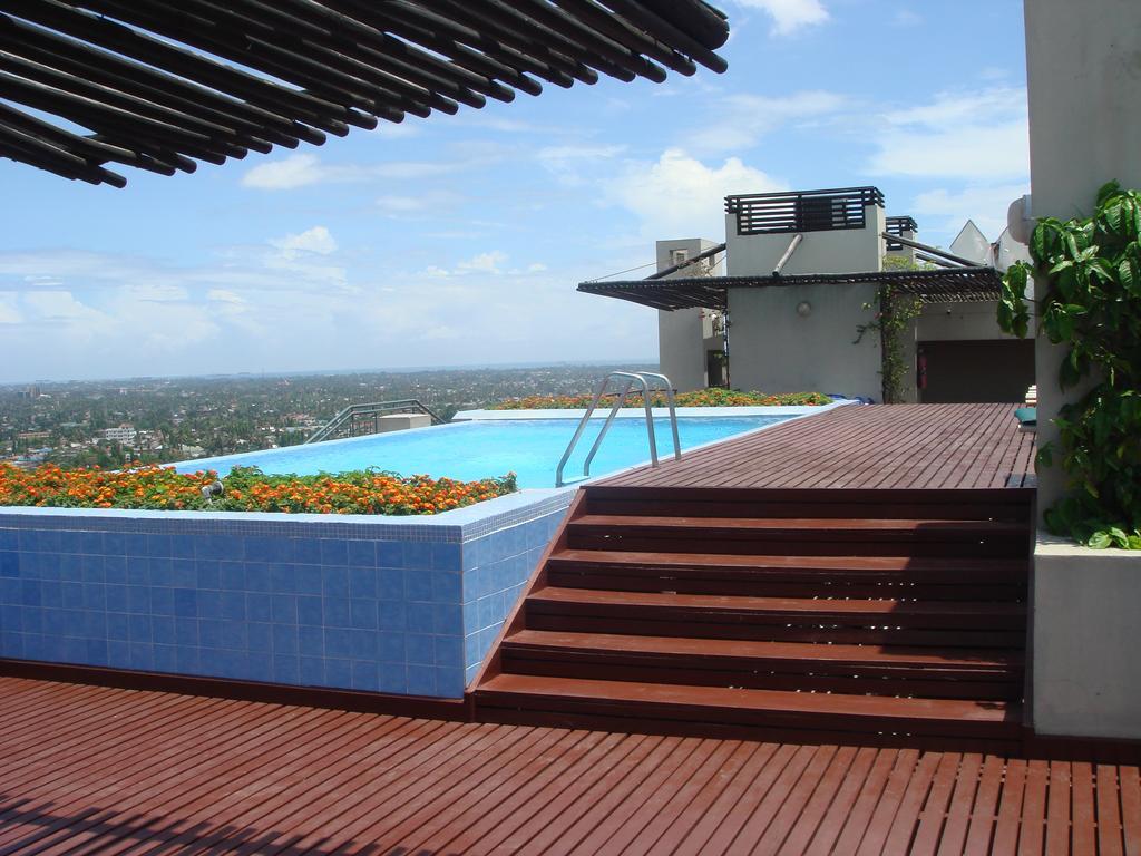 Blue Pearl Hotel & Apartments Dar es Salaam Exterior foto